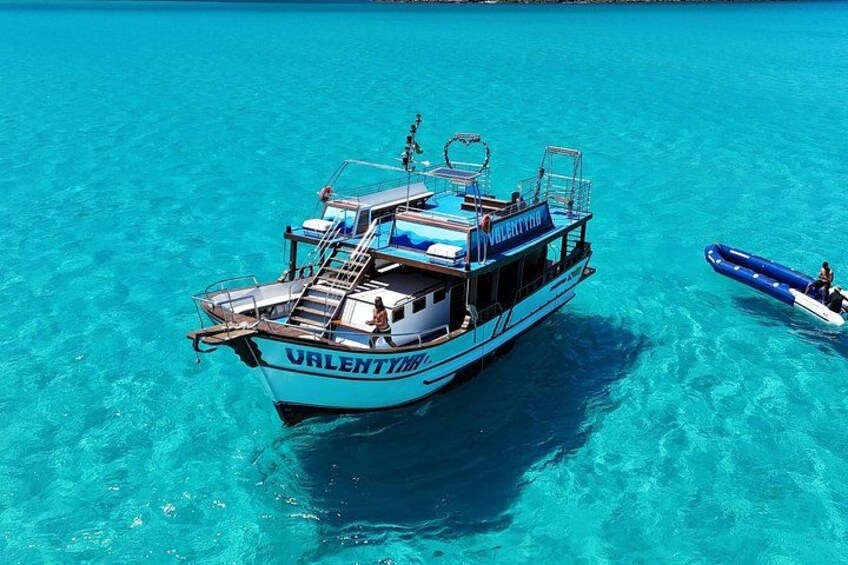Boat Valentyna With Two Floors, Toboaqua, Heart and Balance 4