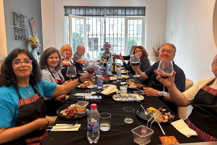 Authentic 4-dish Peruvian Food Cooking Class in Lima + Pisco Sour 3