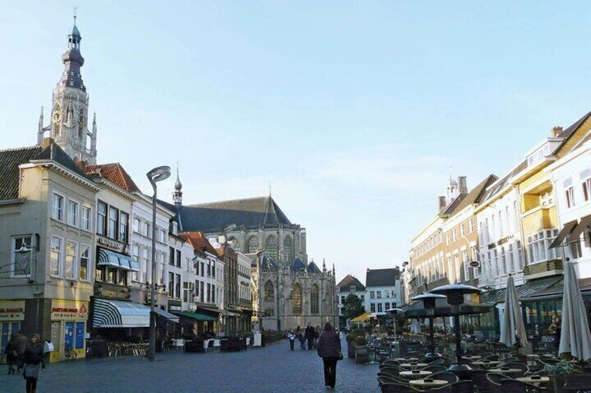 Historical Private Tour with Local Guide in Breda