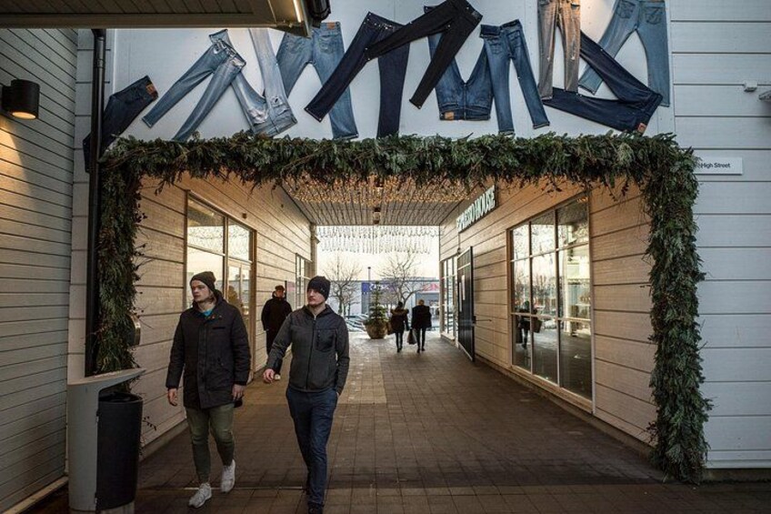 Private Shopping Tour from Stockholm to Stockholm Quality Outlet 1