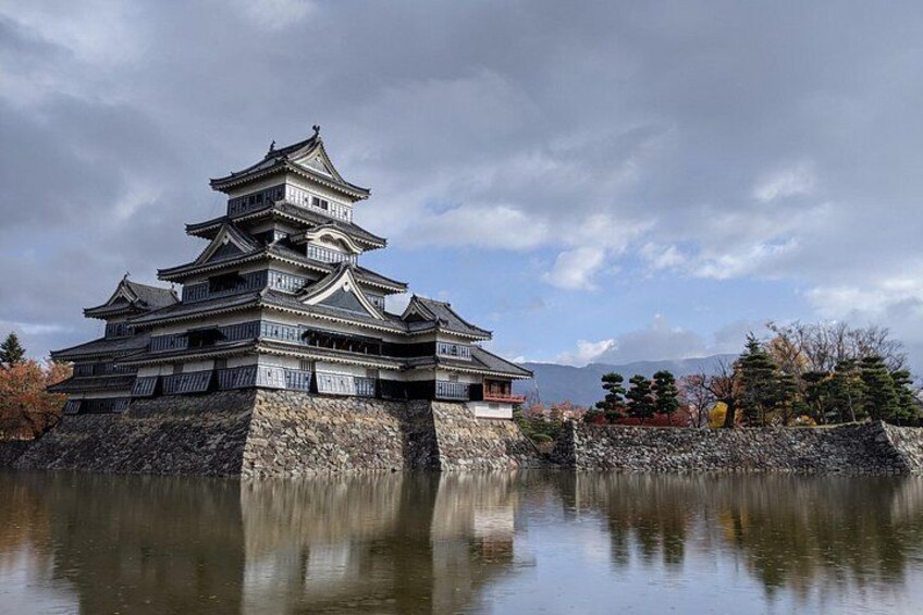 Matsumoto Castle Tour & Samurai Experience 2
