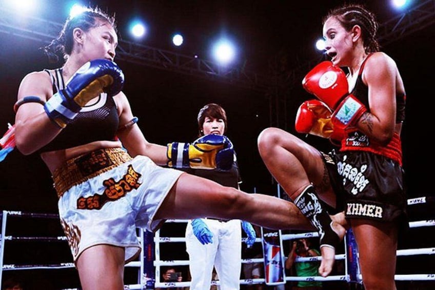 Phnom Penh : Kun Khmer Traditional Kick Boxing 1