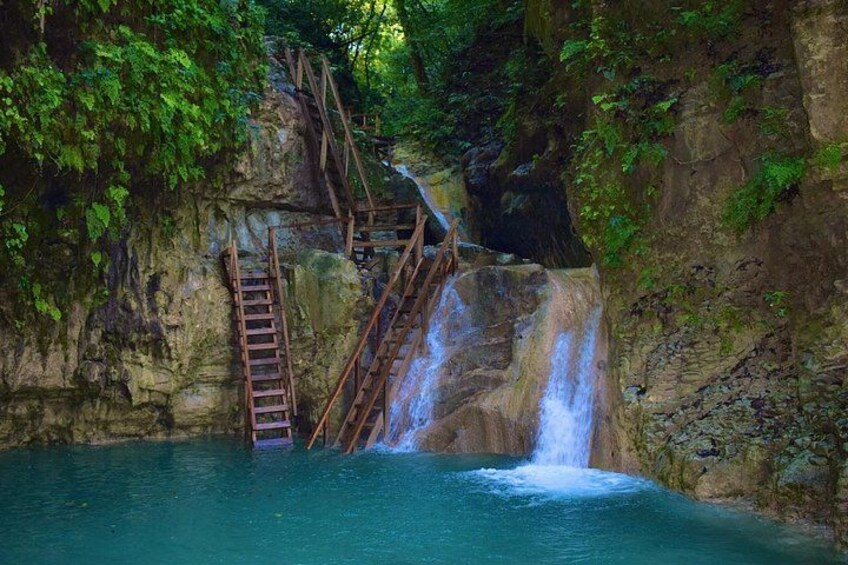 Tour to 7Waterfalls in Damajagua with Zip Line and Lunch Included 2