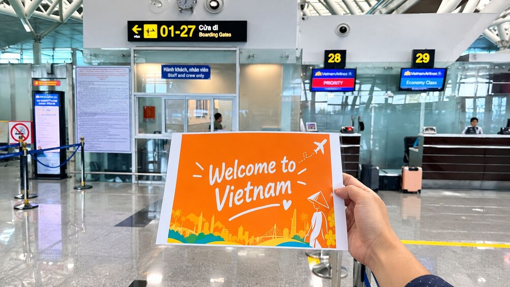 Vietnam: Tan Son Nhat (SGN) International Airport Fast Track Service 5