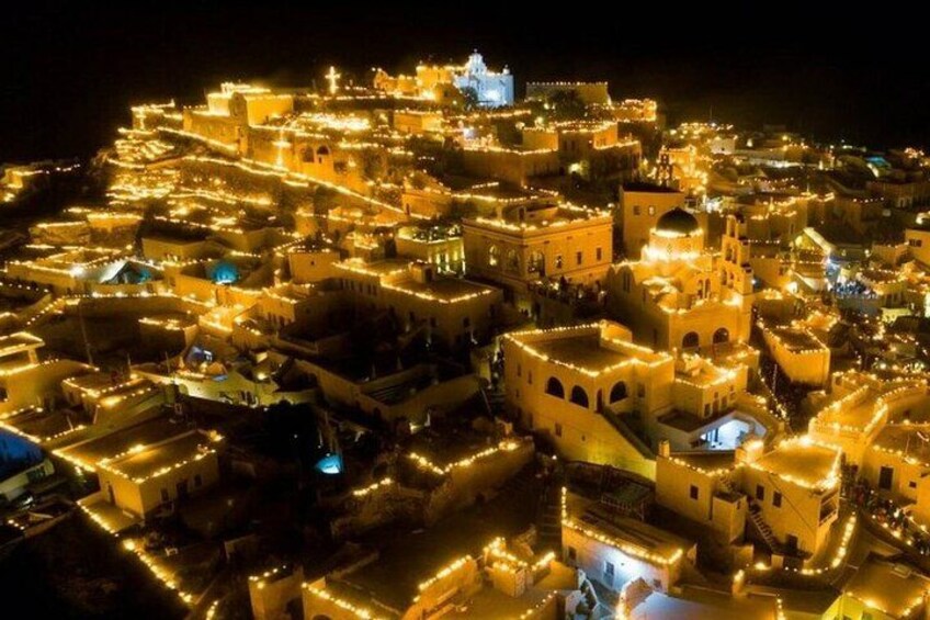 Santorini Private Customizable Land Tour with Local Driver 5