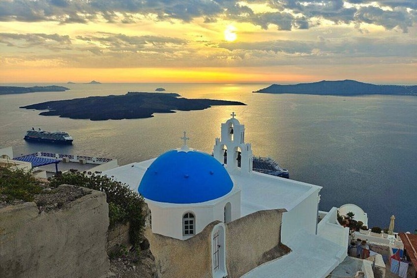 Santorini Private Customizable Land Tour with Local Driver 5