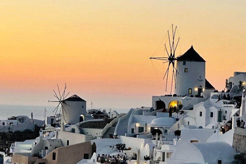 #oiavillage#sunset#windmills 3