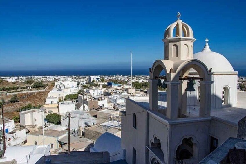 Santorini Private Customizable Land Tour with Local Driver 3