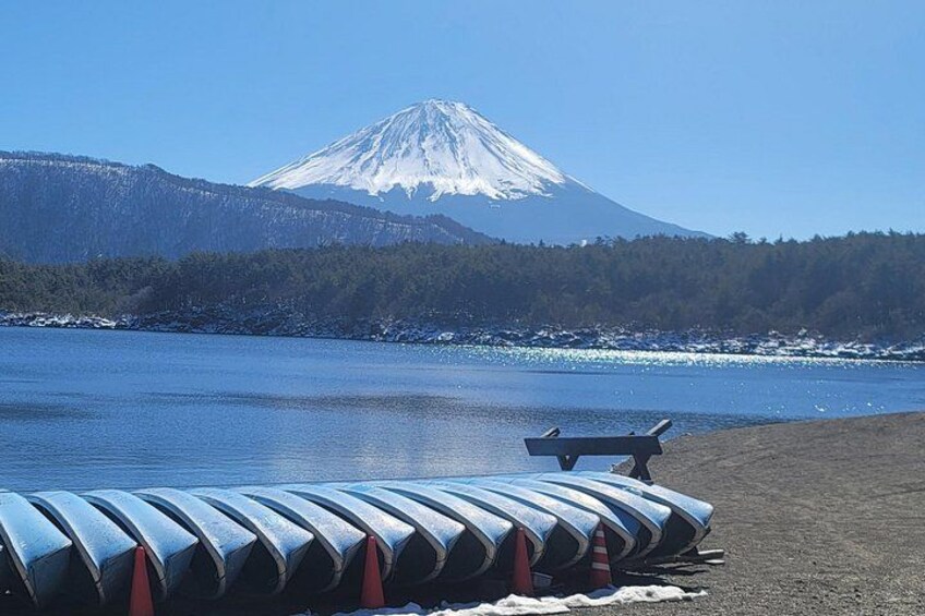 Mt Fuji Day Tour by Car With English Speaking Chauffeurs 4