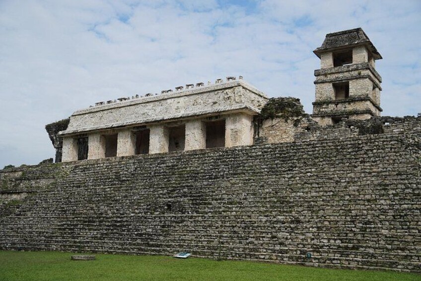 Tour in the Archaeological Zone of Palenque With Guide Included 4