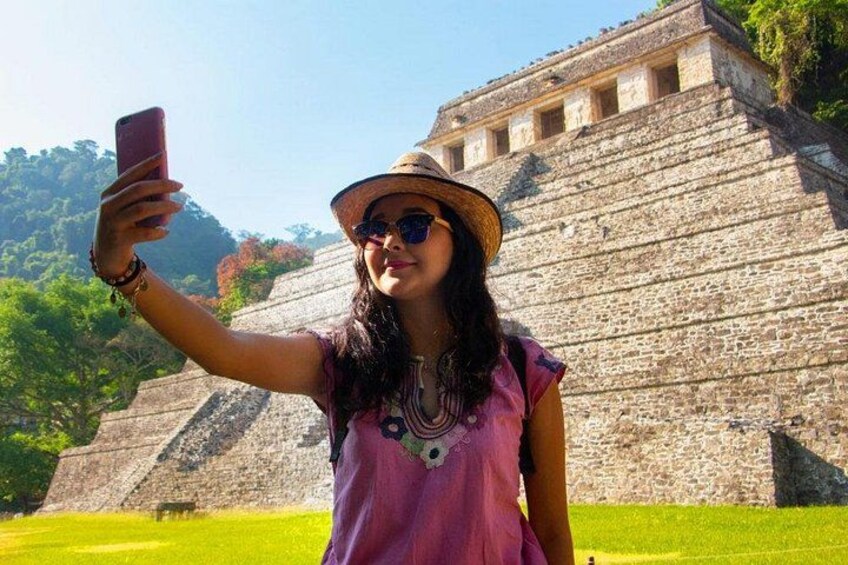 Tour in the Archaeological Zone of Palenque With Guide Included 2