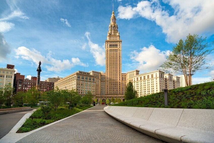 Heritage and Historical Landmarks Walking Tour in Cleveland