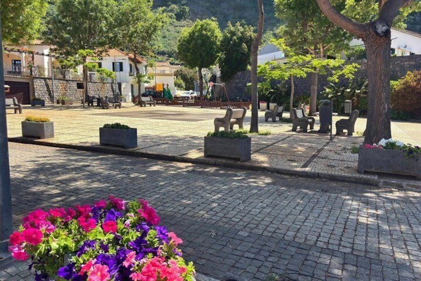 Madeira: Sunny South Side - Cable Car Rancho, Pta Sol, Jardim Mar 2