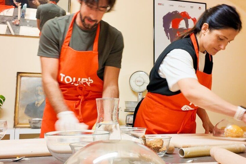 Bologna Local Pasta Cooking Class, Ragu, Spritz, Wine & Gelato 5