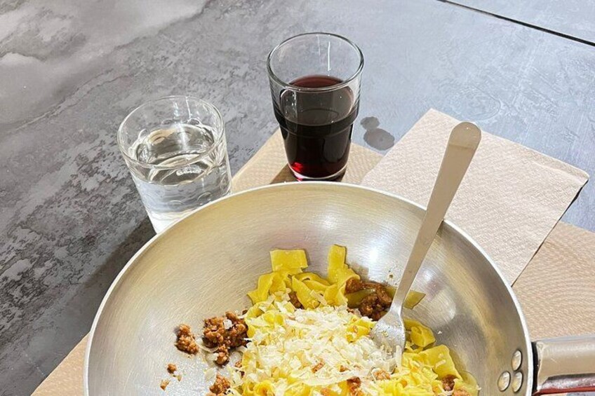 Bologna Local Pasta Cooking Class, Ragu, Spritz, Wine & Gelato 4