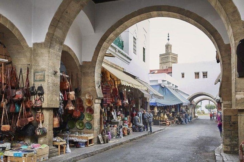 Private Guided Tour of Casablanca Including Mosque Entrance 5