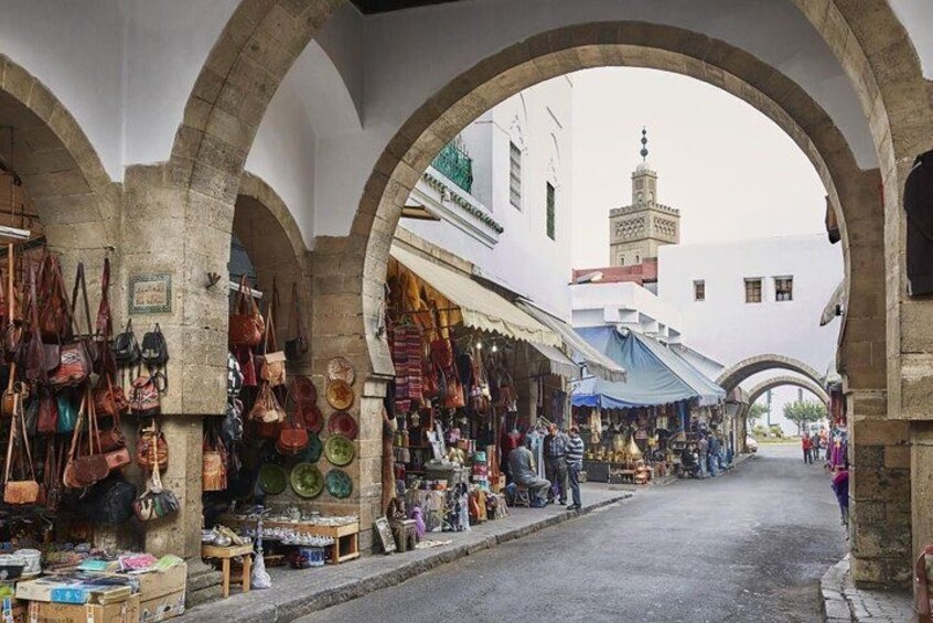 Private Guided Tour of Casablanca Including Mosque Entrance 4
