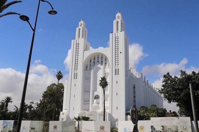 Private Guided Tour of Casablanca Including Mosque Entrance 3