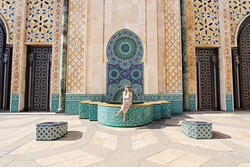 Private Guided Tour of Casablanca Including Mosque Entrance 2