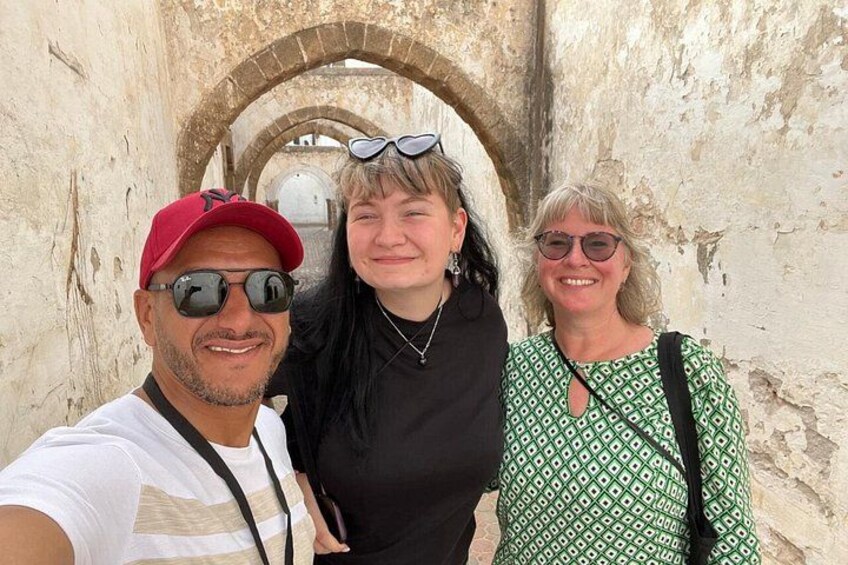 Private Guided Tour of Casablanca Including Mosque Entrance 5