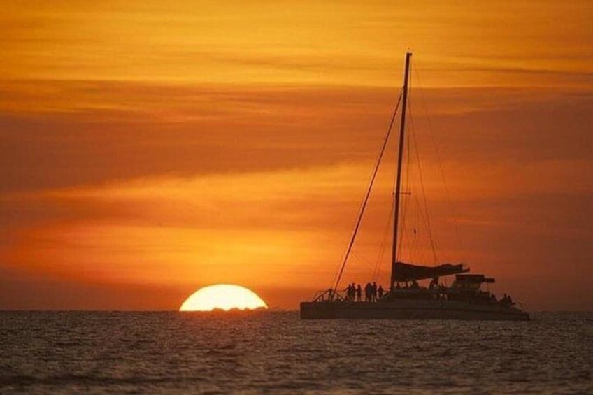 All Inclusive Sunset Dinner Cruise in Nassau Bahamas 5