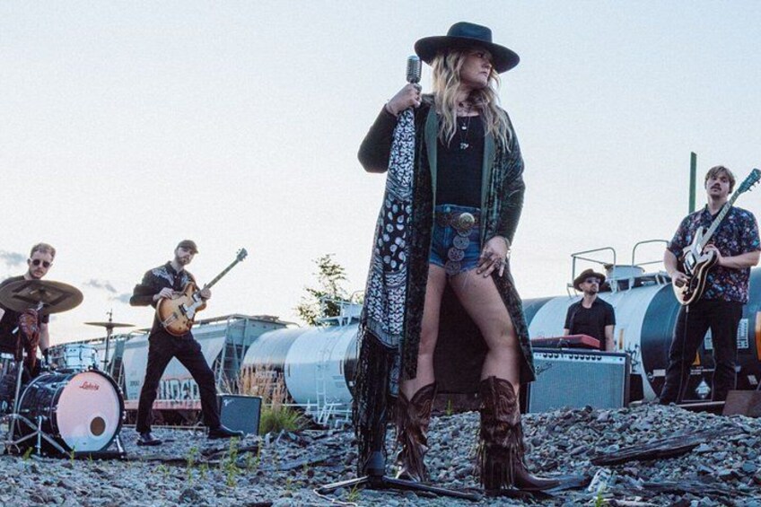 Live the Nashville Dream: Write and Record Your Very Own Song! 4