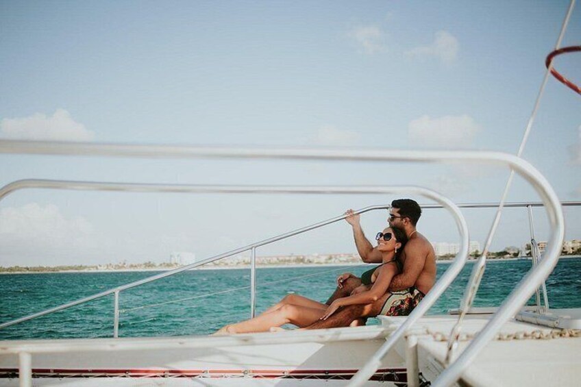 Aruba Sail and Snorkel with Turtles at WW2 Shipwreck Includes BBQ 5