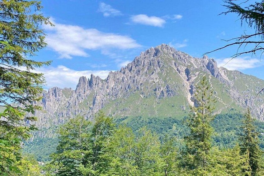 Half Day Hiking Tour in The Dolomitic Milanese Mountain 2