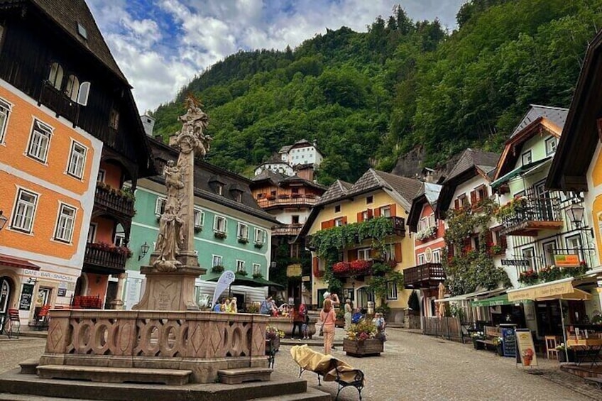 Private Tour to Hallstatt-City, Skywalk, Salt Mine from Vienna 2