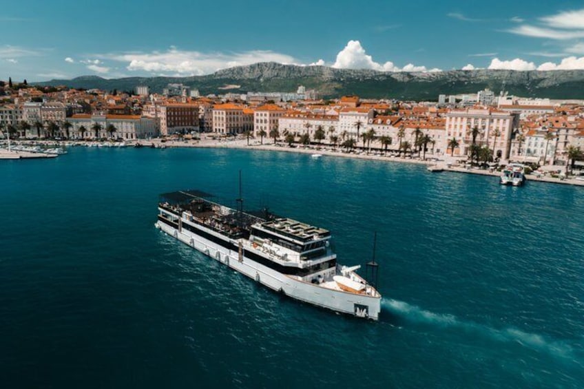 Boat Party Split 3