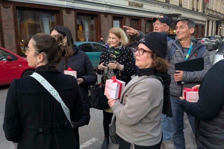 Bucharest Historical Food Tour in Old Center 5