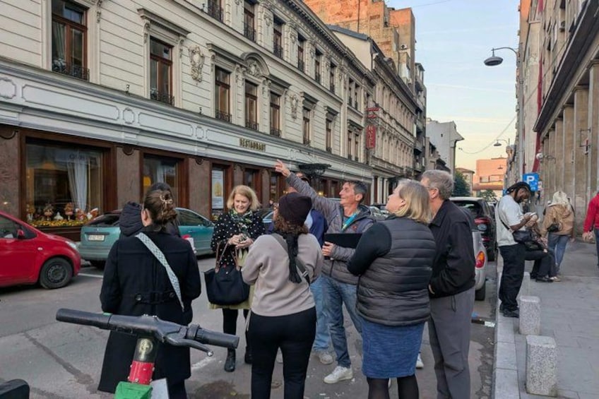 Bucharest Historical Food Tour in Old Center 4