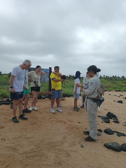 Picture 1 for Activity Half Day Bay Tour in Santa Cruz Island 5