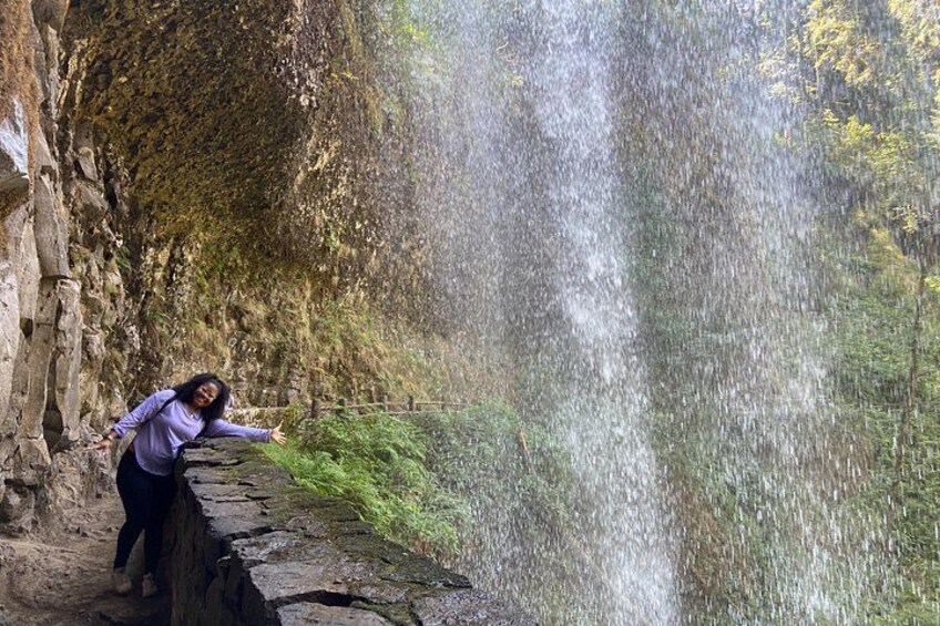 get into the photo at our favorite waterfalls! 1