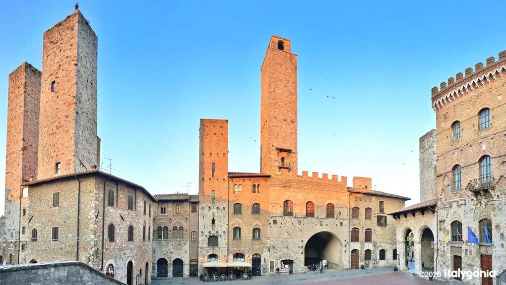 San Gimignano Private Guide: Manhattan of the Middle Ages 1