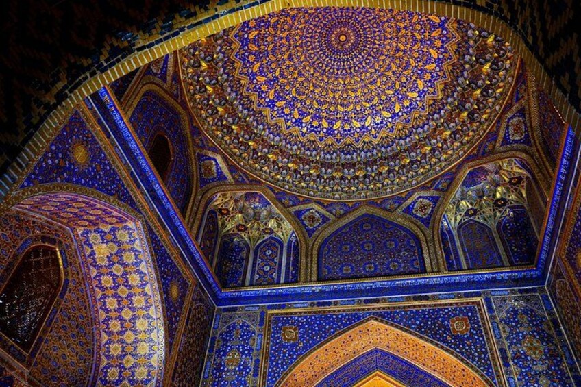 Samarkand: Historical Monuments Group Walking Tour 4