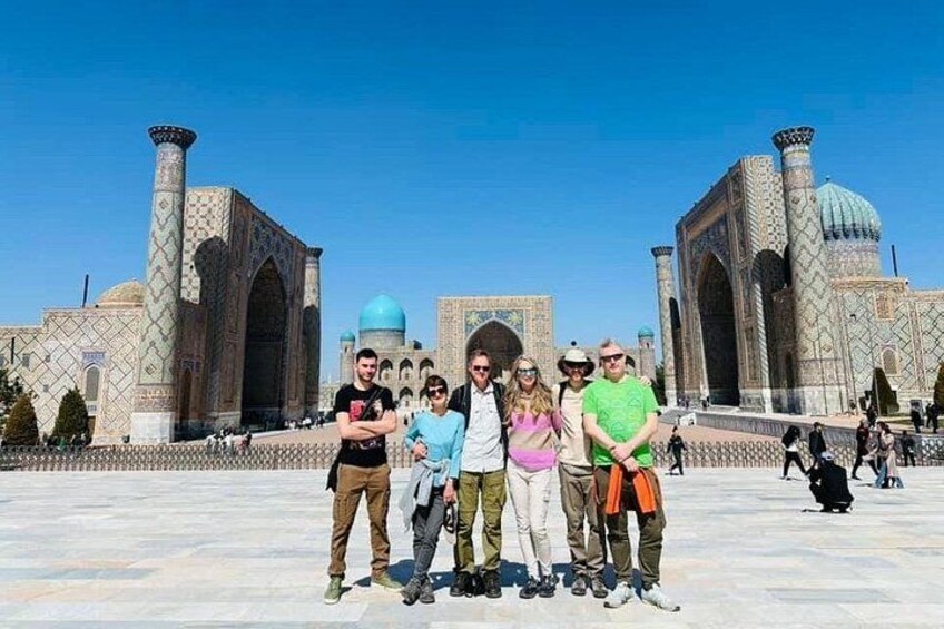 Samarkand: Historical Monuments Group Walking Tour 3