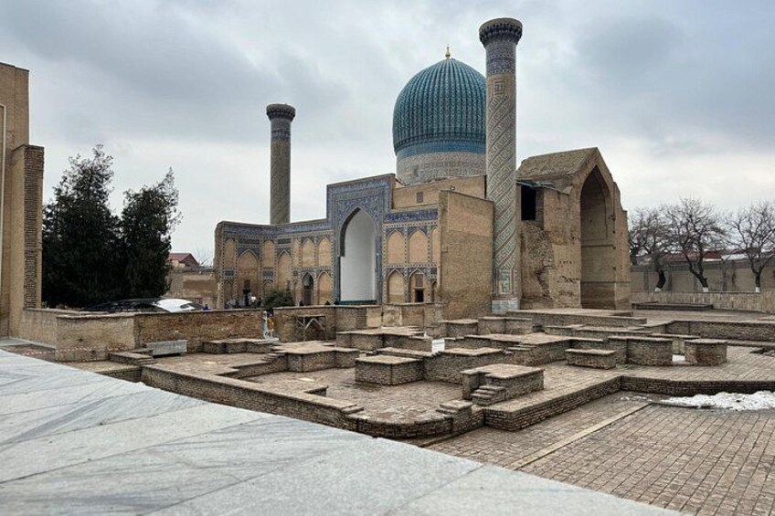 Samarkand: Historical Monuments Group Walking Tour 2