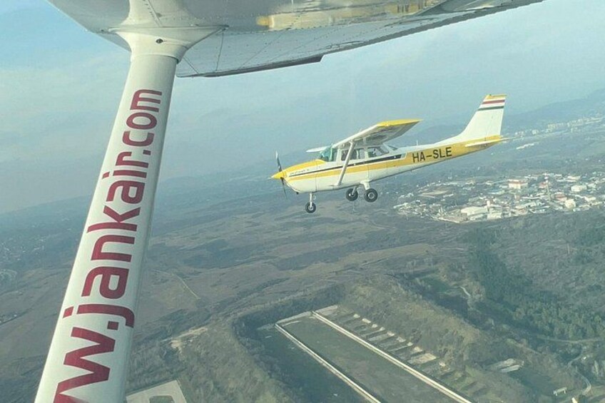Sightseeing flight over Budapest 2