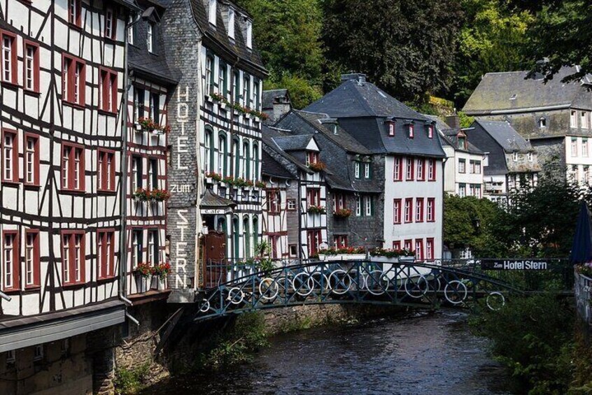 Old Town Private Guided Tour in Monschau