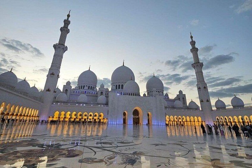 Sheikh Zayed Grand Mosque , Abu Dhabi 2