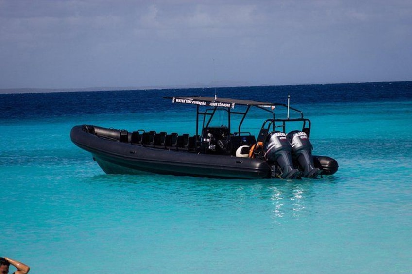 Snorkel boat trip: Sunken ship, old dutch fort & spanish bay 2