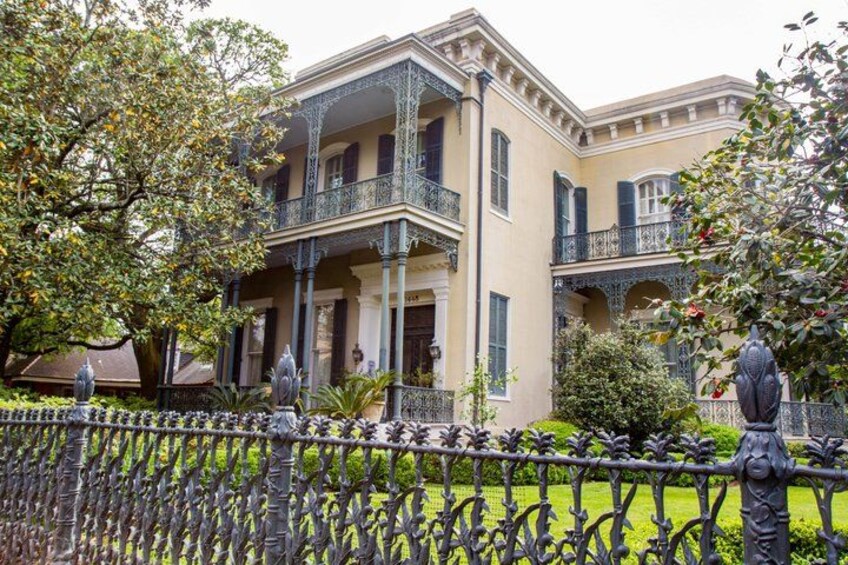 Self Guided Walking Tour of New Orleans' Historic Garden District 3