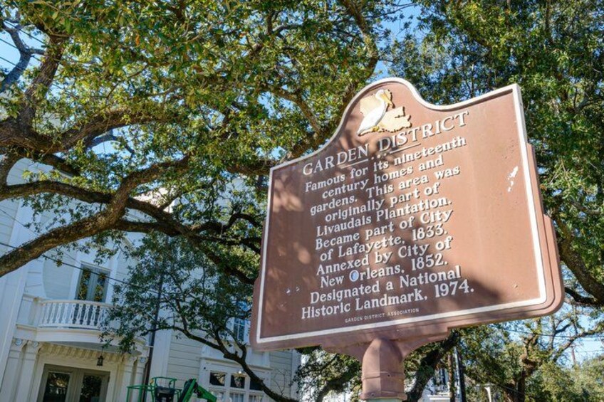 Self Guided Walking Tour of New Orleans' Historic Garden District 1