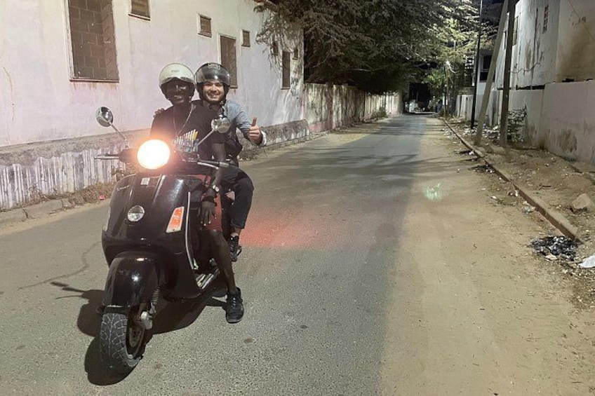 Full Day Private Tour in Dakar: move, eat, act like a local 2