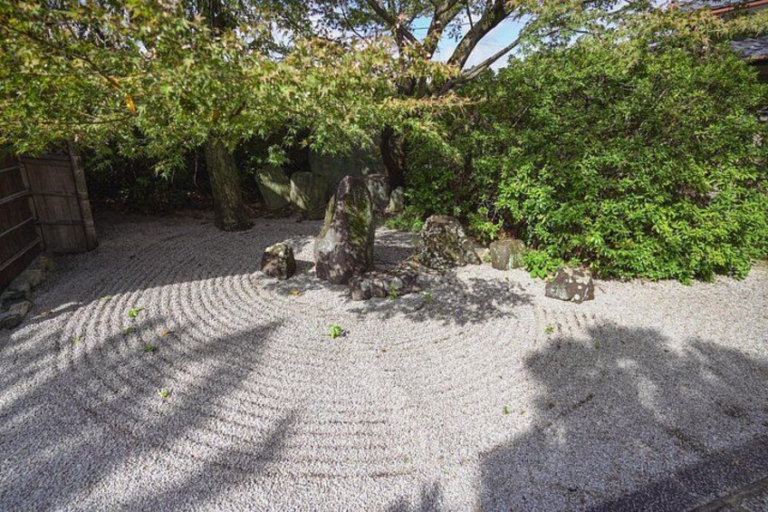Kyoto Zen Meditation & Garden Tour at a Zen Temple with Lunch 2