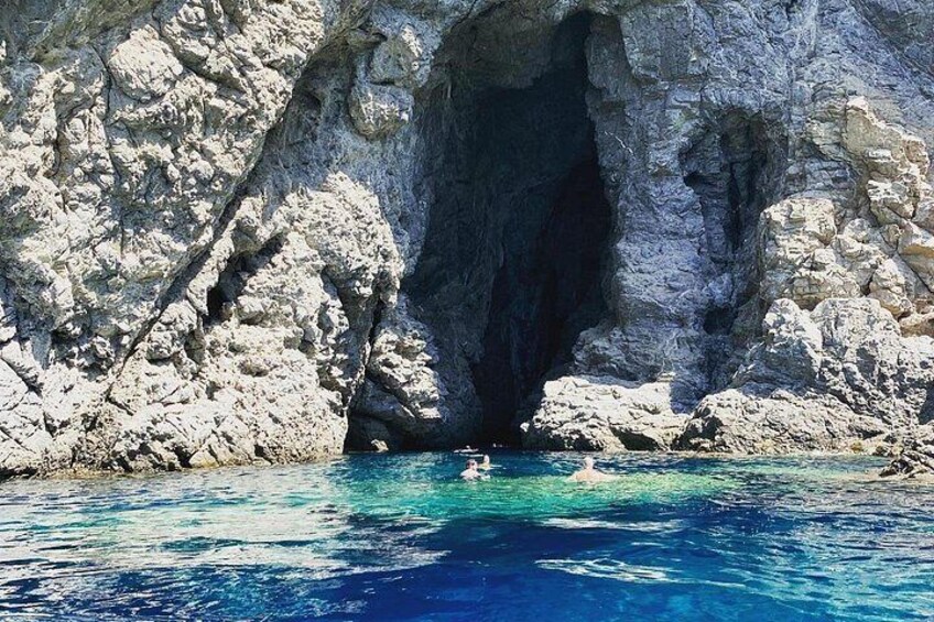 Bagnara Caves 4