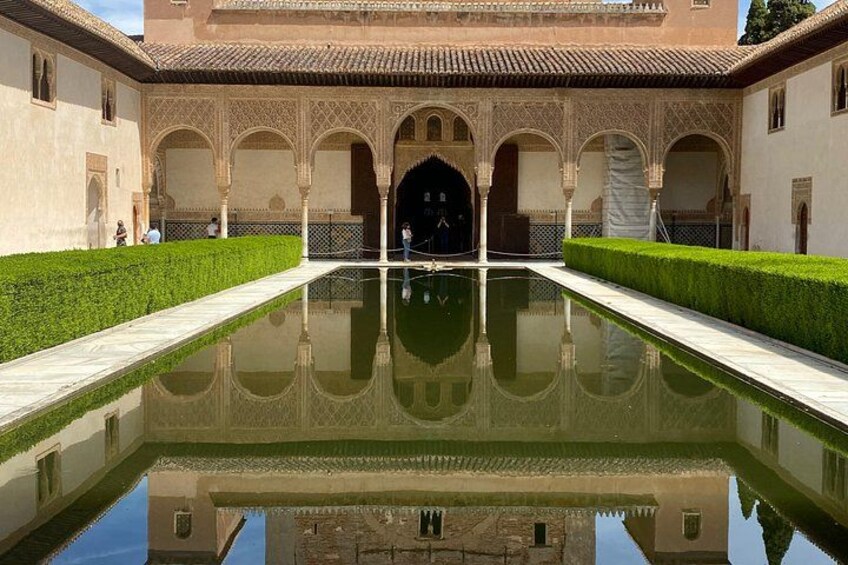 Private Tour to La Alhambra de Granada from Malaga 4