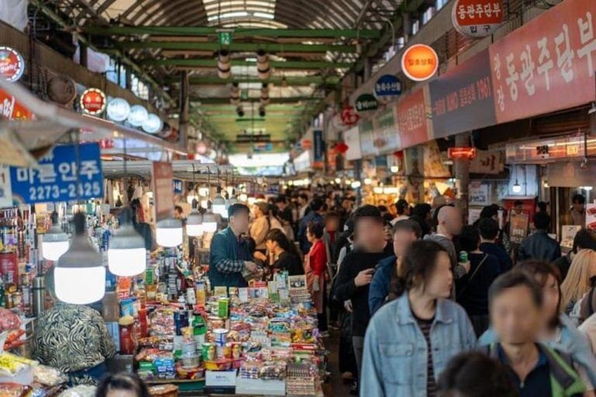 Seoul Private RV tour, explore real Korea from Past to Future 5