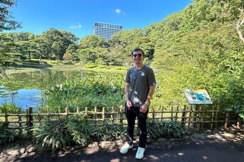 Tokyo Private Tour: Imperial Palace East Gardens, Edo Castle Site 3